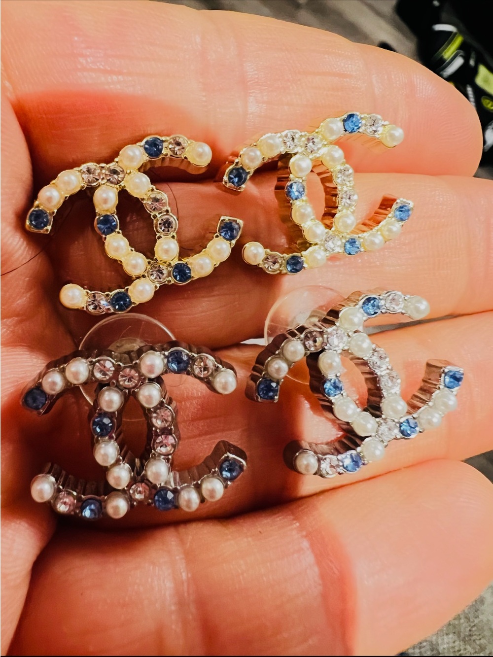 Pearl and Blue Crystal Interlocking fashion studs Earrings set of 2 unbranded